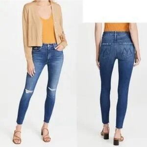 MOTHER High Waisted Looker Ankle Fray Jean